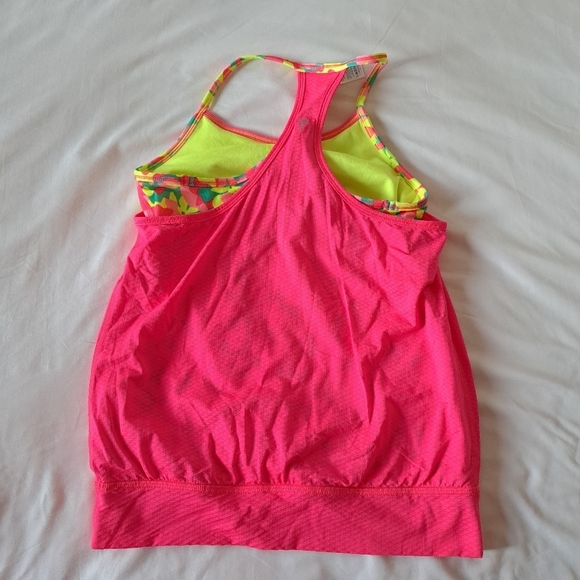 Ivivva girls size 10 bright pink tank top - Picture 4 of 4